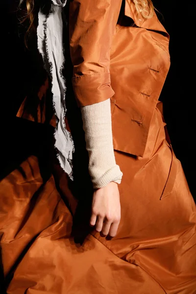 Look 75